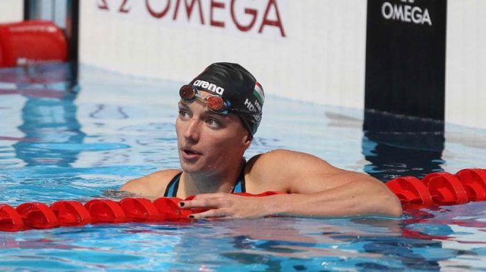 women's 400m world record swim