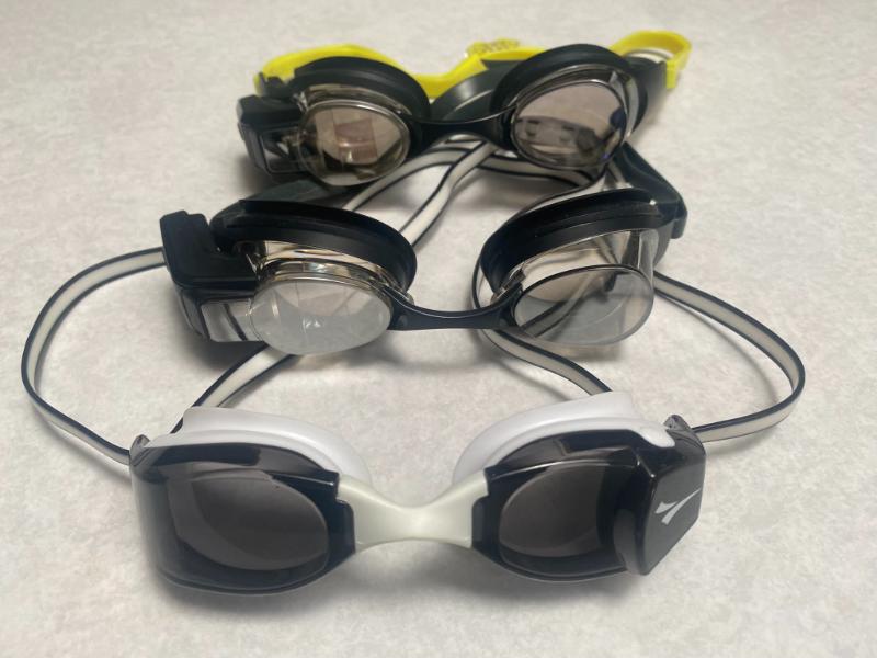 FORM 2 vs FINIS Smart Swim Goggles